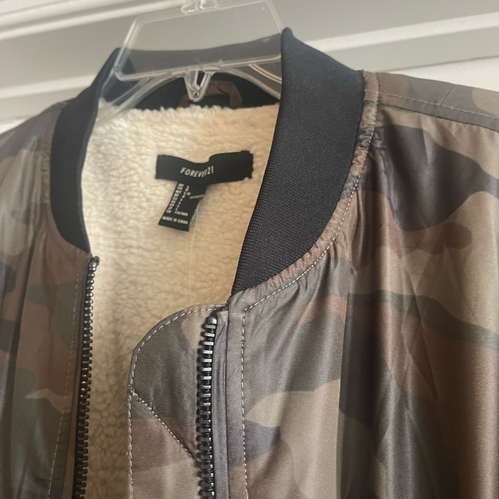 Bomber jacket - Picture 6 of 9